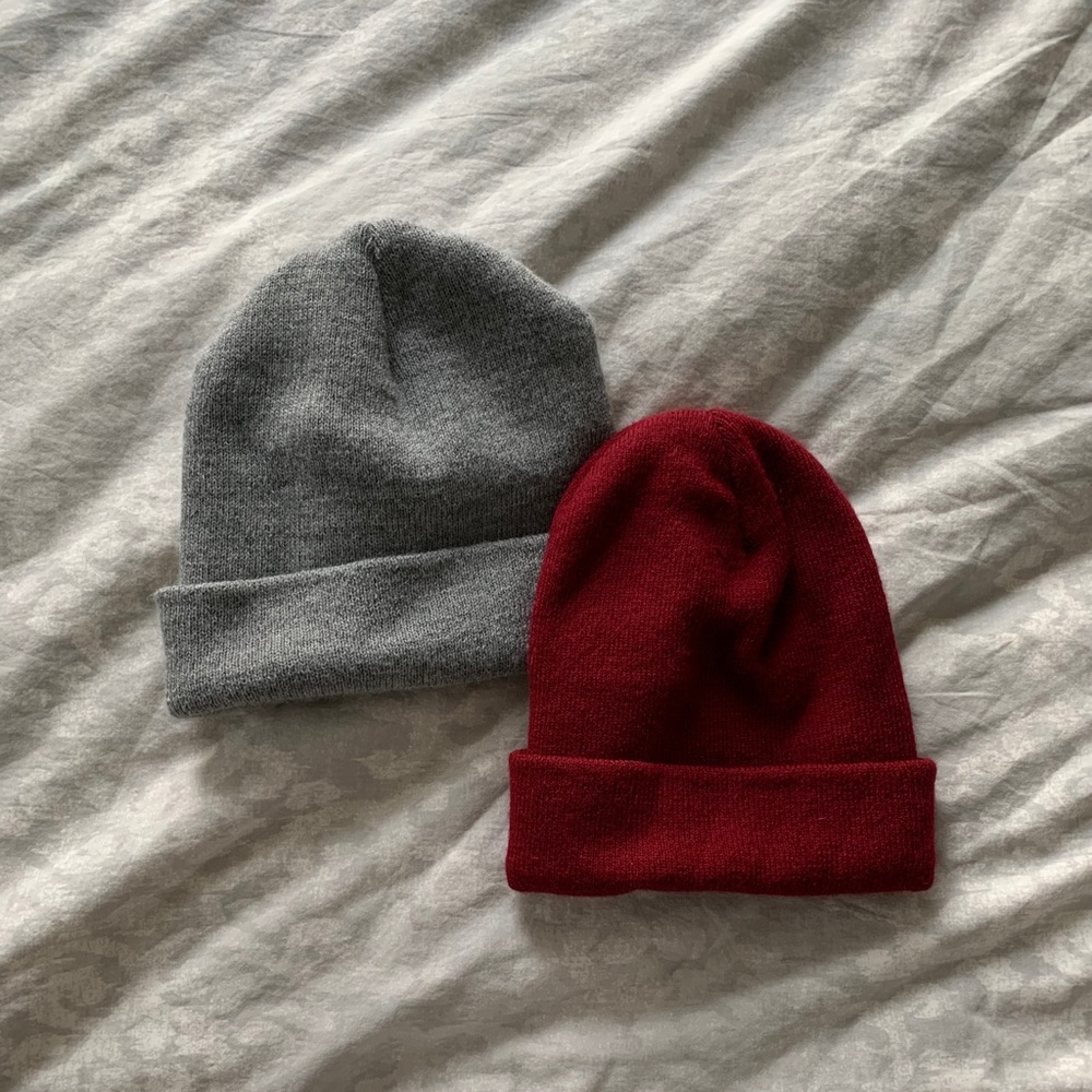 Urban Outfitters beanie bundle